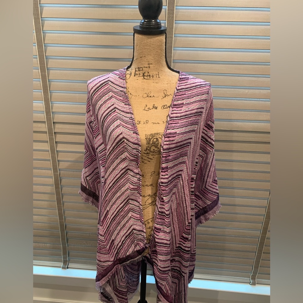 Catherine’s NWT One Size Lightweight Cardigan